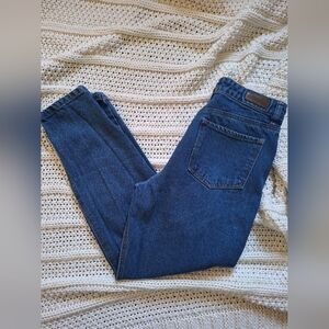 Amara Women's Blue Ankle Jeans Distressed NWOT!